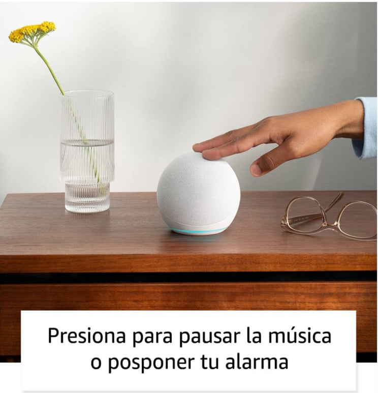 Amazon Echo Dot (modelo más reciente): bocina Alexa con sonido vibrante, ideal para recámaras, comedores y oficinas